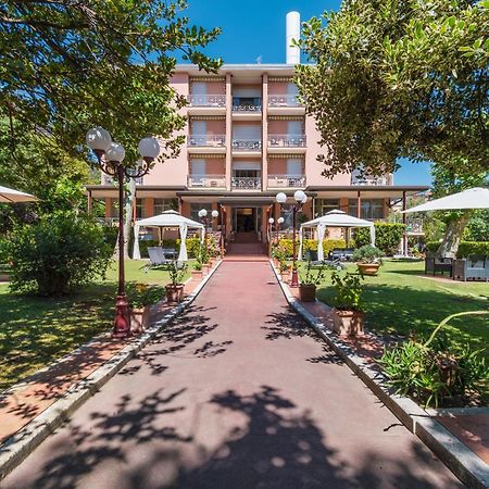 מרינה די מסה Hotel Gabrini מראה חיצוני תמונה
