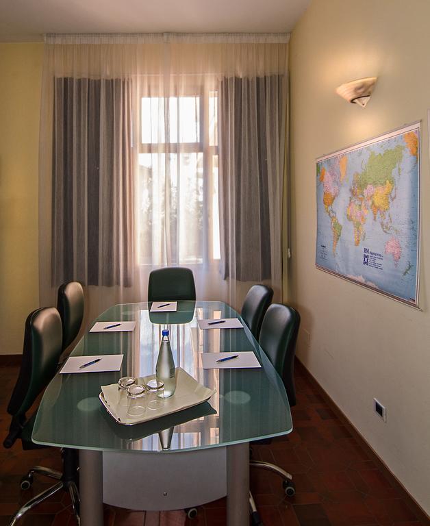 מרינה די מסה Hotel Gabrini מראה חיצוני תמונה