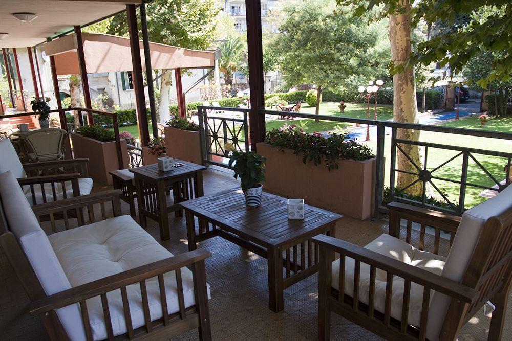 מרינה די מסה Hotel Gabrini מראה חיצוני תמונה