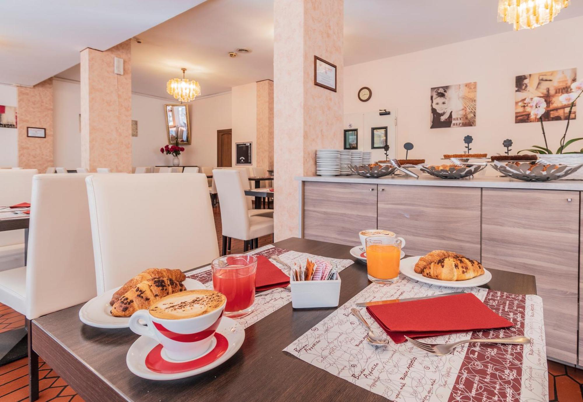 מרינה די מסה Hotel Gabrini מראה חיצוני תמונה