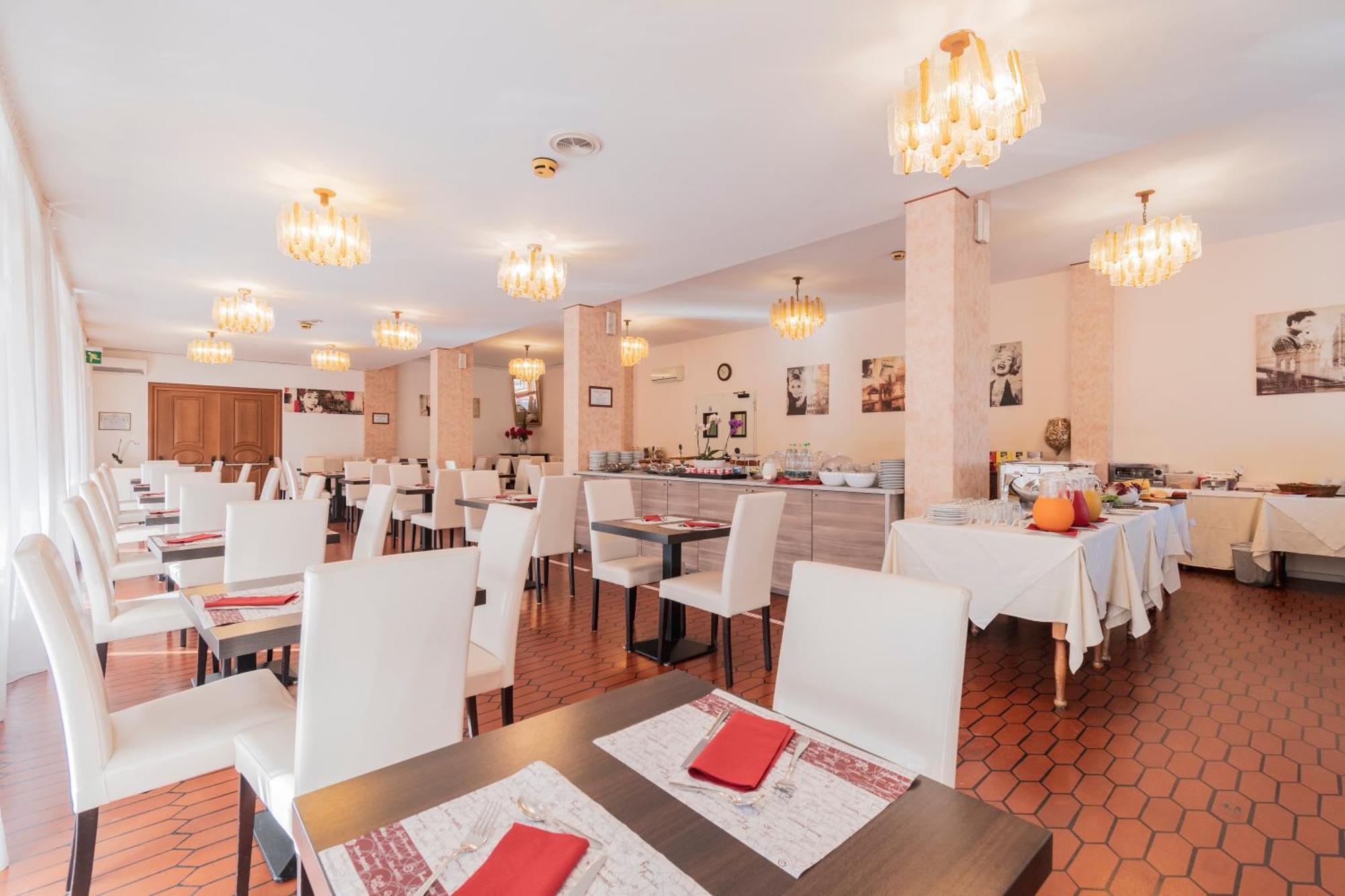 מרינה די מסה Hotel Gabrini מראה חיצוני תמונה