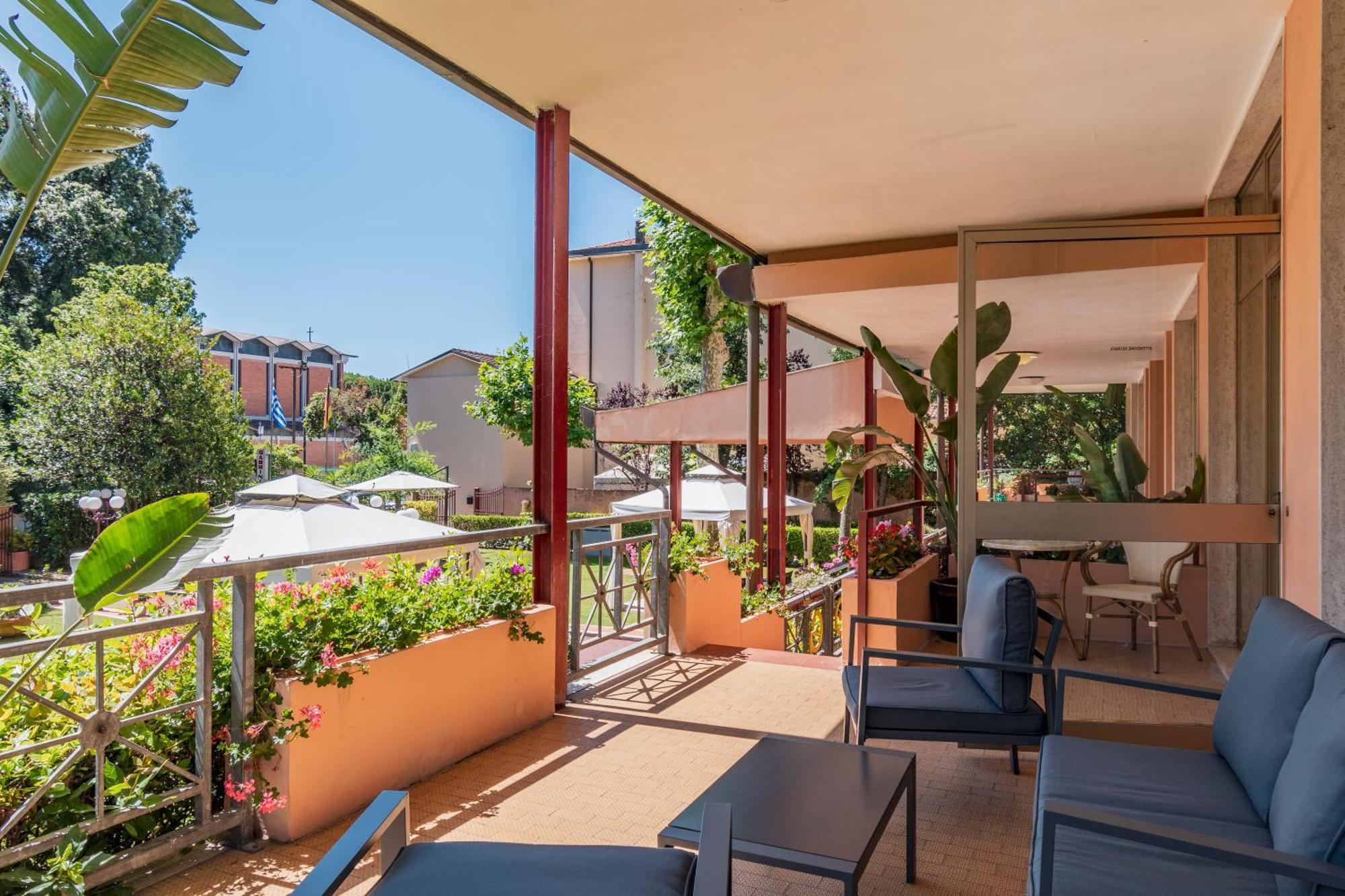 מרינה די מסה Hotel Gabrini מראה חיצוני תמונה
