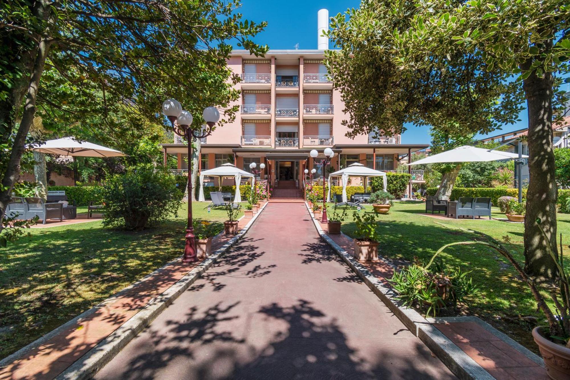 מרינה די מסה Hotel Gabrini מראה חיצוני תמונה