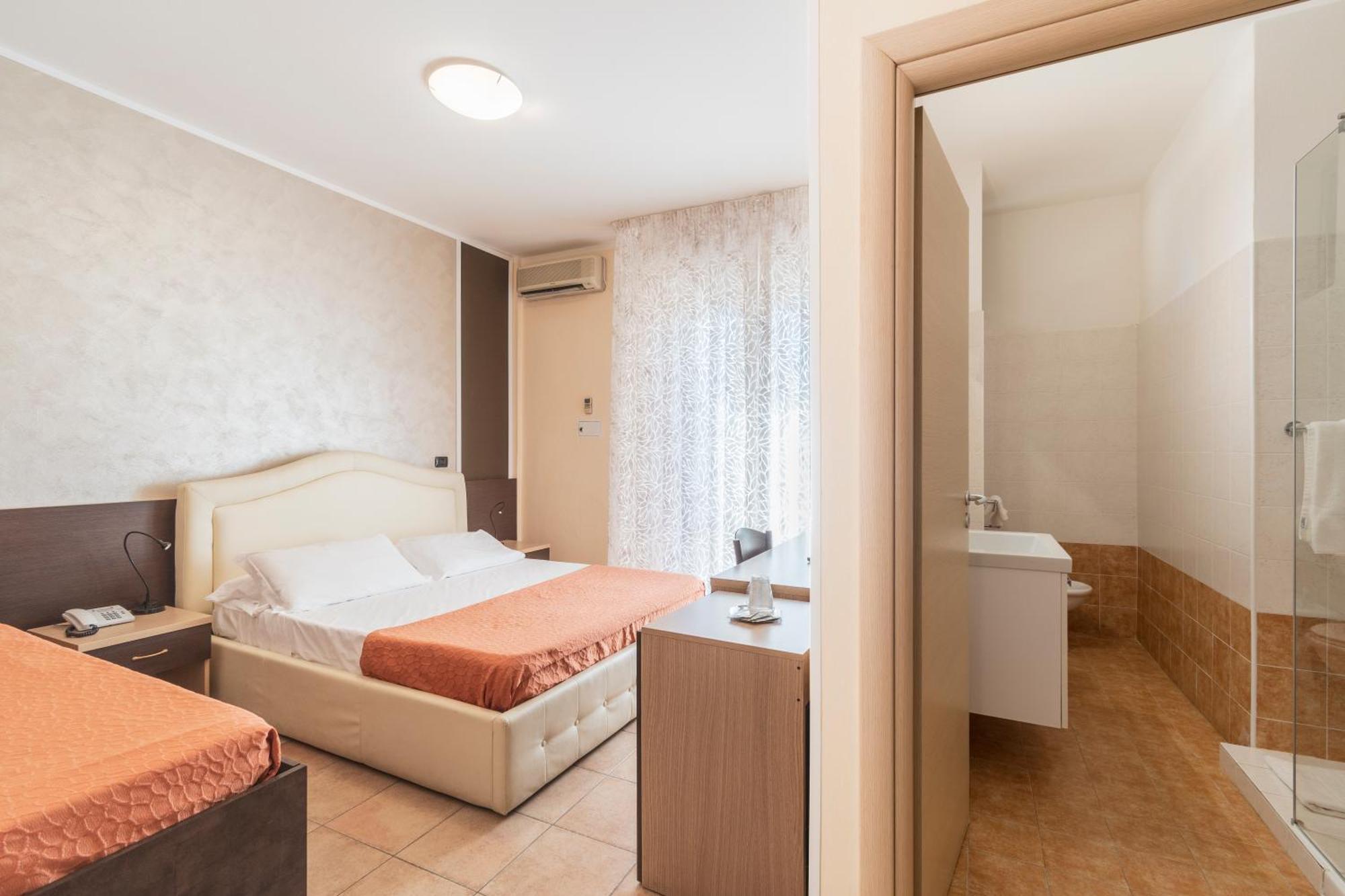 מרינה די מסה Hotel Gabrini מראה חיצוני תמונה