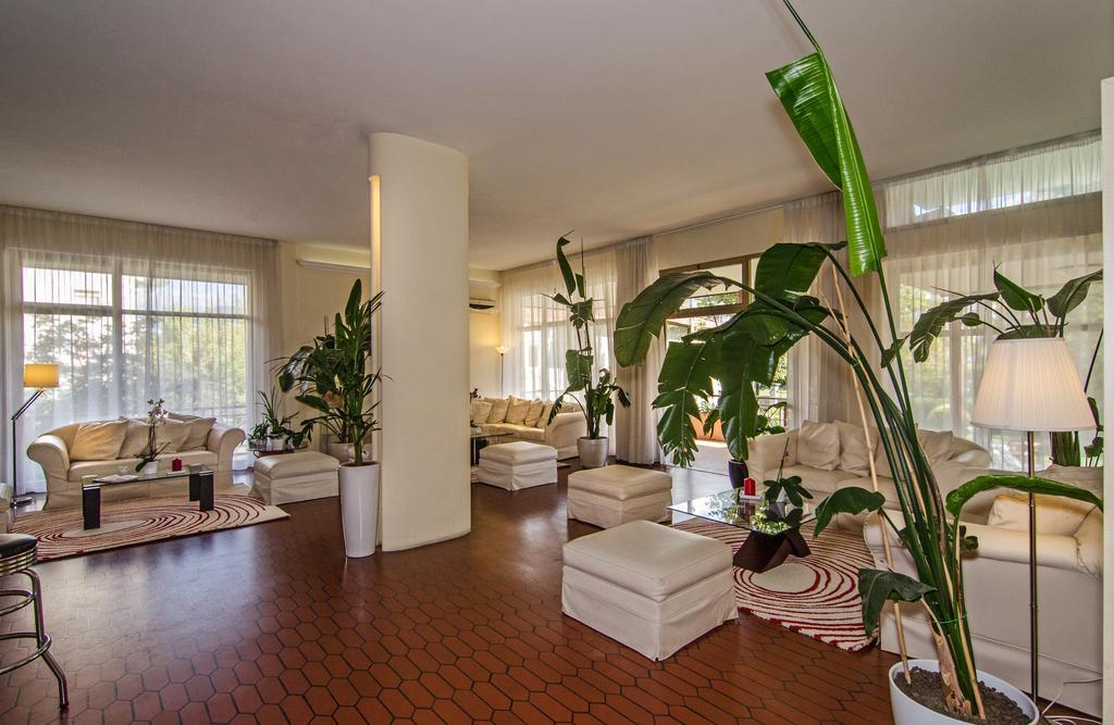 מרינה די מסה Hotel Gabrini מראה חיצוני תמונה