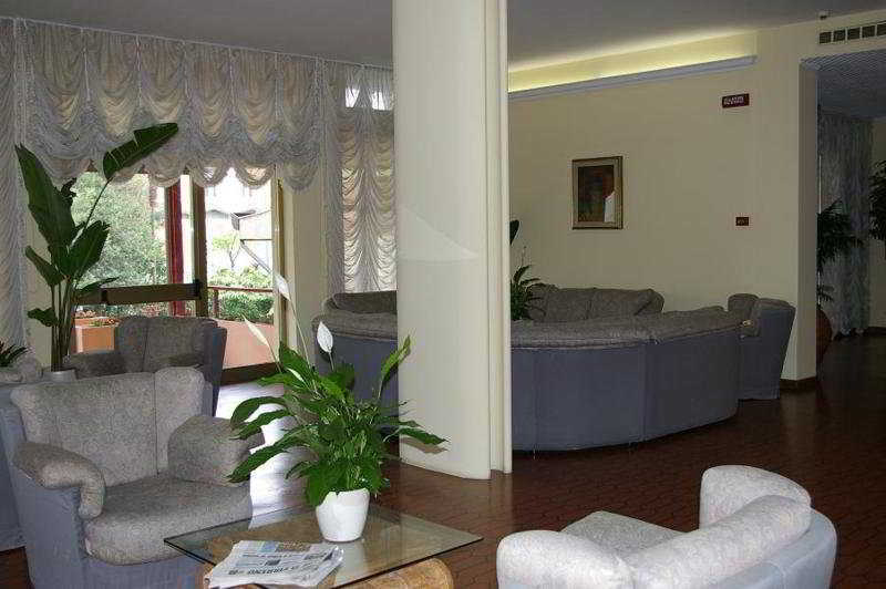 מרינה די מסה Hotel Gabrini מראה חיצוני תמונה