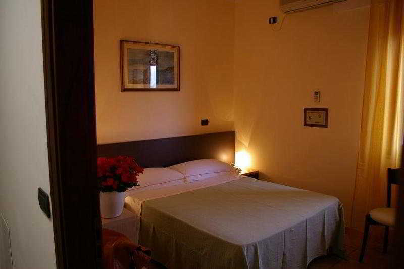 מרינה די מסה Hotel Gabrini מראה חיצוני תמונה